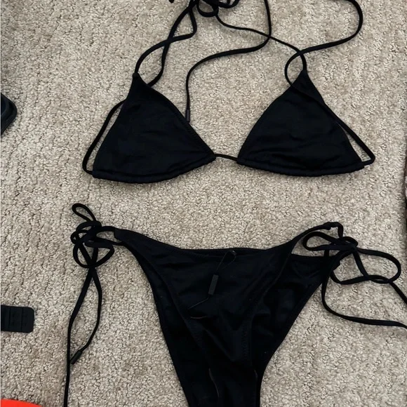 Black Triangl Bikini Set - Picture 3 of 3